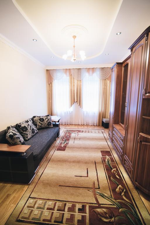 Apartment On Bernarda Meretyna Львов Экстерьер фото
